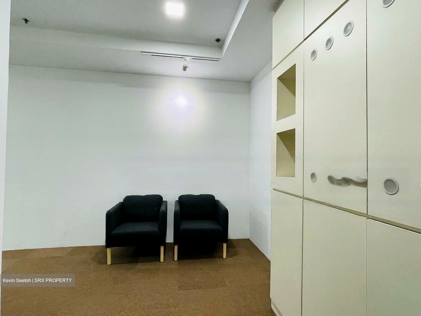 Shun Li Industrial Park (D14), Office #562485581